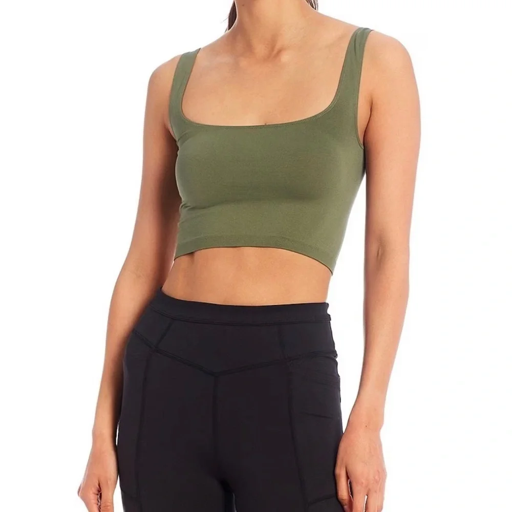 NWT. $20R Free People Scoop Neck Crop Top. M/L